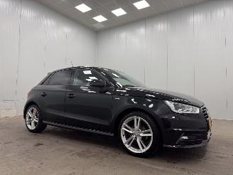 krockskadad bil auto Audi A1 Sportback 1.0 TFSI S-Line Edition Navi Clima 2017/7
