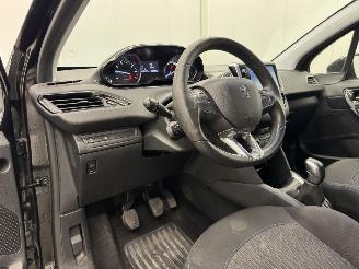 Peugeot 208 1.2 PureTech Signature 5-drs Navi Airco picture 7