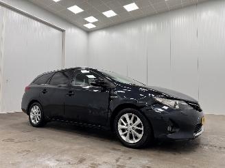 damaged passenger cars Toyota Auris Touring Sports 1.8 Hybrid Panoramadak Clima 2014/6