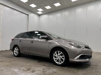 Schadeauto Toyota Auris Touring Sports 1.8 Hybrid Pro Panoramadak Navi Clima 2015/8