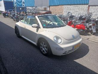 skadebil auto Volkswagen Beetle New Beetle (1Y7) Cabrio 2.0 (AZJ) [85kW 2003/8