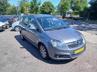 skadebil auto Opel Zafira Zafira (M75) MPV 1.8 16V Ecotec (Z18XER(Euro 4)) [103kW] 2007/11