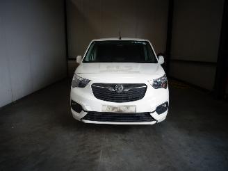 Démontage voiture Opel Combo 1.5 CDTI 2021/4
