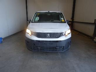 Sloopauto Peugeot Partner 1.6 HDI 2022/12