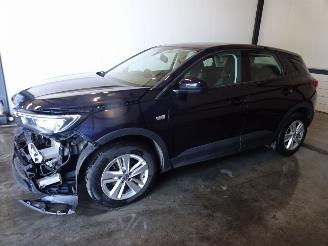 Coche siniestrado Opel Grandland 1.2 TURBO 2019/10