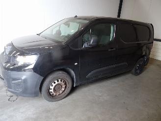 demontáž osobní automobily Peugeot Partner 1.5 HDI 2020/2