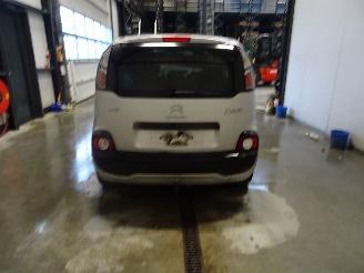 Citroën C3 picasso 1.2 THP picture 2