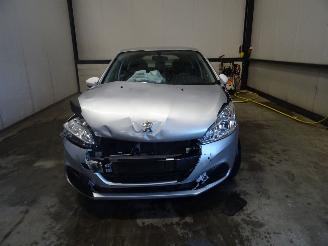 Peugeot 208 1.2 VTI picture 4
