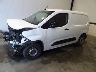 Autoverwertung Citroën Berlingo 1.2 THP 2020/7