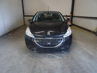 Uttjänta bilar auto Peugeot 208 1.4 VTI 2012/6