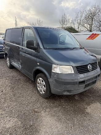 Volkswagen Transporter T5 1,9 TDI picture 2