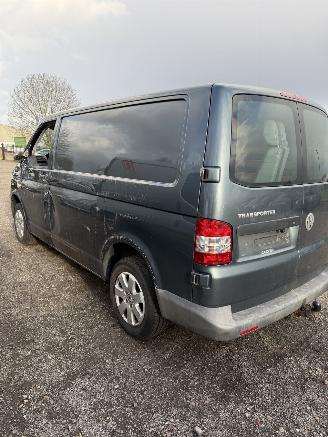 Volkswagen Transporter T5 1,9 TDI picture 4