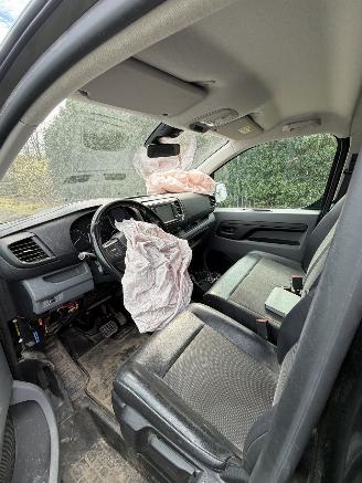 Opel Vivaro 2.0 CDTI picture 6