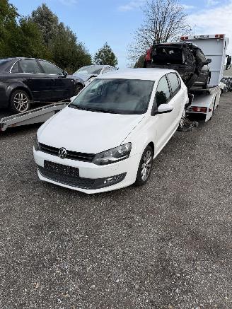 Vrakbiler auto Volkswagen Polo 1.4 16v 2011/1