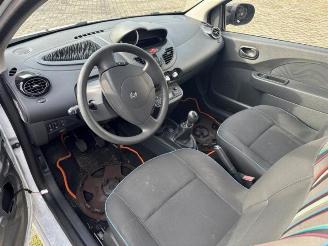 Renault Twingo Twingo II (CN), Hatchback 3-drs, 2007 / 2014 1.2 16V picture 4