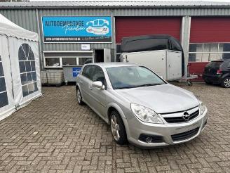 Sloopauto Opel Signum Signum (F48), Hatchback 5-drs, 2003 / 2008 2.2 direct 16V 2005/10