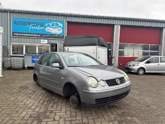 Uttjänta bilar auto Volkswagen Polo Polo IV (9N1/2/3), Hatchback, 2001 / 2012 1.4 16V 2004/6