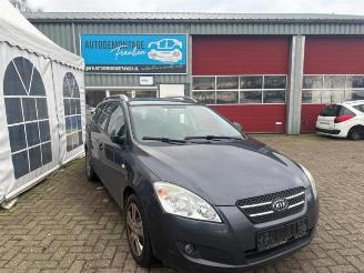Sloopauto Kia Cee d Cee'd Sporty Wagon (EDF), Combi, 2007 / 2012 1.4 16V 2009/2