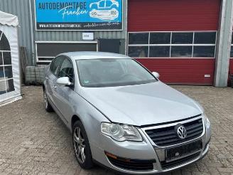 Salvage car Volkswagen Passat Passat (3C2), Sedan, 2005 / 2010 2.0 FSI 16V 2006/10