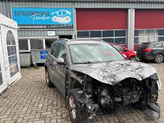 Vrakbiler auto Volkswagen Tiguan Tiguan (5N1/2), SUV, 2007 / 2018 2.0 TDI 16V 4Motion 2009/7
