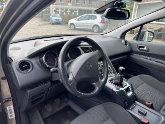 Peugeot 5008 5008 I (0A/0E), MPV, 2009 / 2017 1.6 THP 16V picture 4