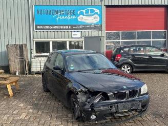 Vrakbiler auto BMW 1-serie 1 serie (E87/87N), Hatchback 5-drs, 2003 / 2012 118i 16V 2005/6