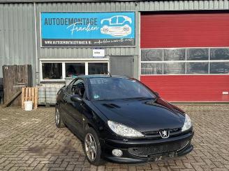 Vrakbiler auto Peugeot 206 206 CC (2D), Cabrio, 2000 / 2007 1.6 HDI 16V FAP 2002