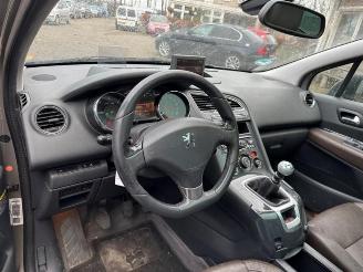 Peugeot 5008 5008 I (0A/0E), MPV, 2009 / 2017 2.0 HDiF 16V picture 4