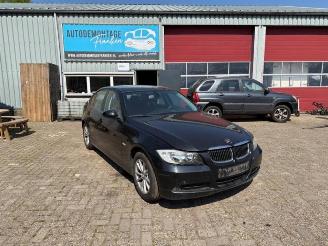 Vrakbiler auto BMW 3-serie 3 serie (E90), Sedan, 2005 / 2011 318i 16V 2008/1