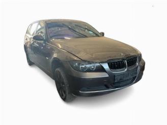 Vrakbiler auto BMW 3-serie 3 serie Touring (E91), Combi, 2004 / 2012 318i 16V 2007/10