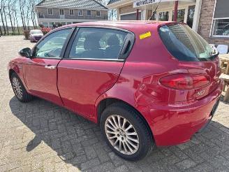 Alfa Romeo 147 147 (937), Hatchback, 2000 / 2010 1.6 Twin Spark 16V picture 5
