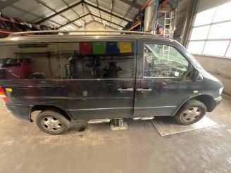 Mercedes Vito Vito (638.1/2), Bus, 1996 / 2003 2.2 CDI 110 16V picture 5
