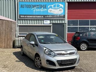 Vrakbiler auto Kia Rio Rio III (UB), Hatchback, 2011 / 2017 1.1 CRDi VGT 12V 2012/6