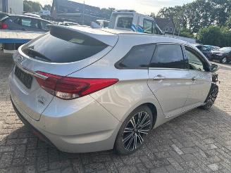 Hyundai I-40  picture 7