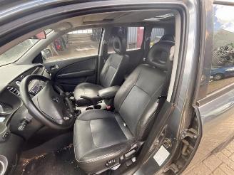 Mitsubishi Outlander Outlander (CU), SUV, 2001 / 2007 2.0 16V 4x4 picture 4