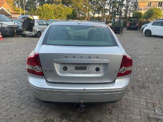Volvo S-40  picture 5
