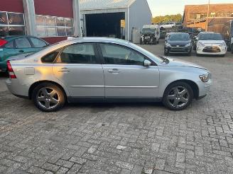 Volvo S-40  picture 6
