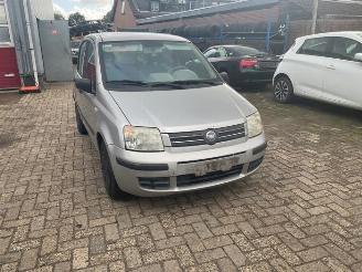Vrakbiler auto Fiat Panda Panda (169), Hatchback, 2003 / 2013 1.2 Fire 2004/11