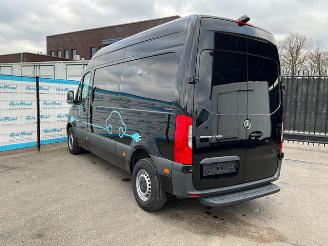Mercedes eSprinter KA L2H2 picture 10