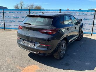 Opel Grandland 1.2 GS picture 3