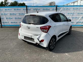 skadebil auto Hyundai I-10 1.0 2016/10