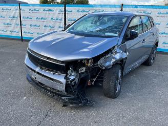 Coche accidentado Opel Grandland 1.2 Turbo GS 2024/3