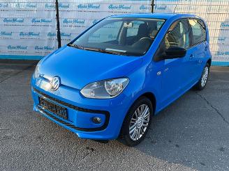 krockskadad bil auto Volkswagen Up! 1.0 BlueMotion Cup 2014/12