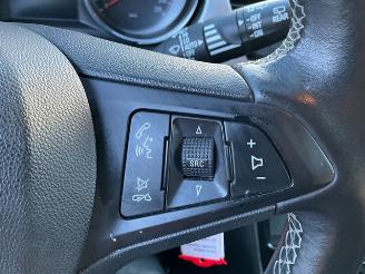 Opel Astra 1.2 Turbo Sports Tourer picture 15