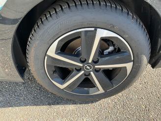 Opel Astra 1.2 Turbo Sports Tourer picture 16