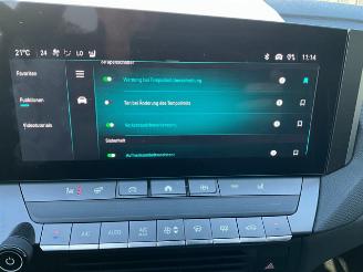 Opel Astra 1.2 Turbo Sports Tourer picture 10