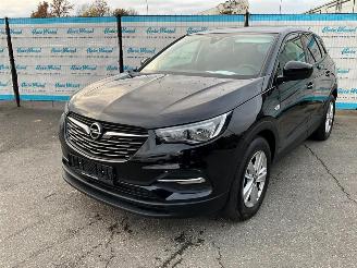 krockskadad bil auto Opel Grandland X 1.5 CDTi (96kW) 2019/3