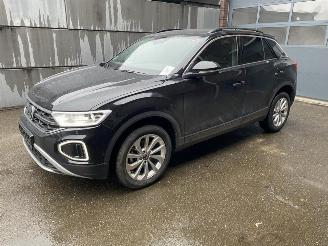 krockskadad bil auto Volkswagen T-Roc Goal 2025/11