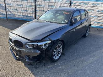 skadebil auto BMW 1-serie 118 i Advantage 2019/8