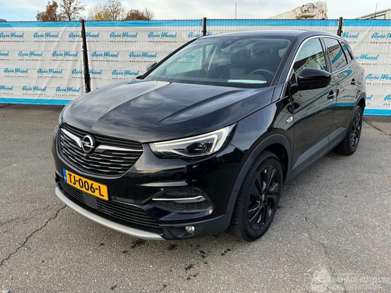 Opel Grandland X 1.2 Turbo Ultimate